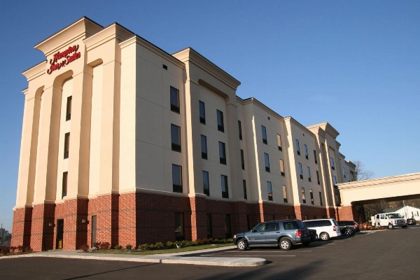 Hampton Inn By Hilton Knoxville-Norte image 1