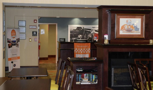 Hampton Inn By Hilton Knoxville-North Main image